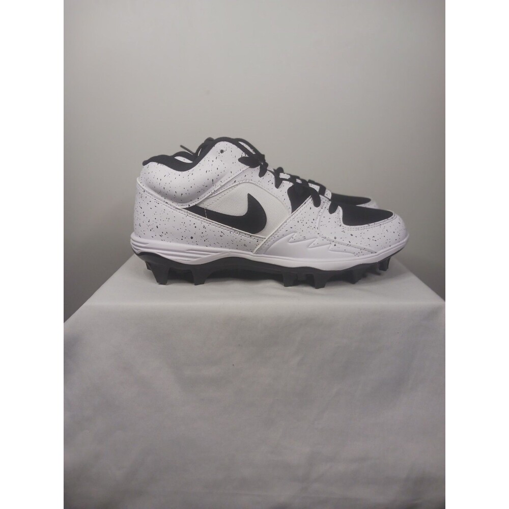 Nike Jordan Stadium 90 Low TD Football Cleats White Black Men's Sz. 10